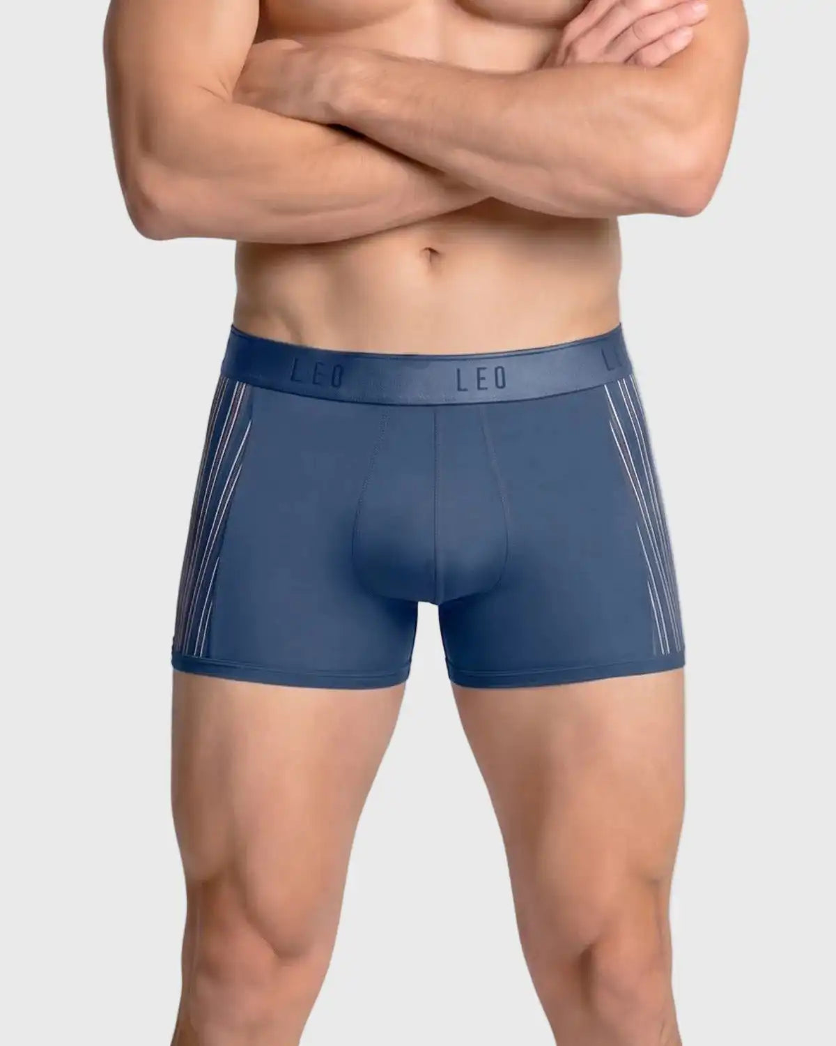 Perfect Fit Trunk with Contrast Details