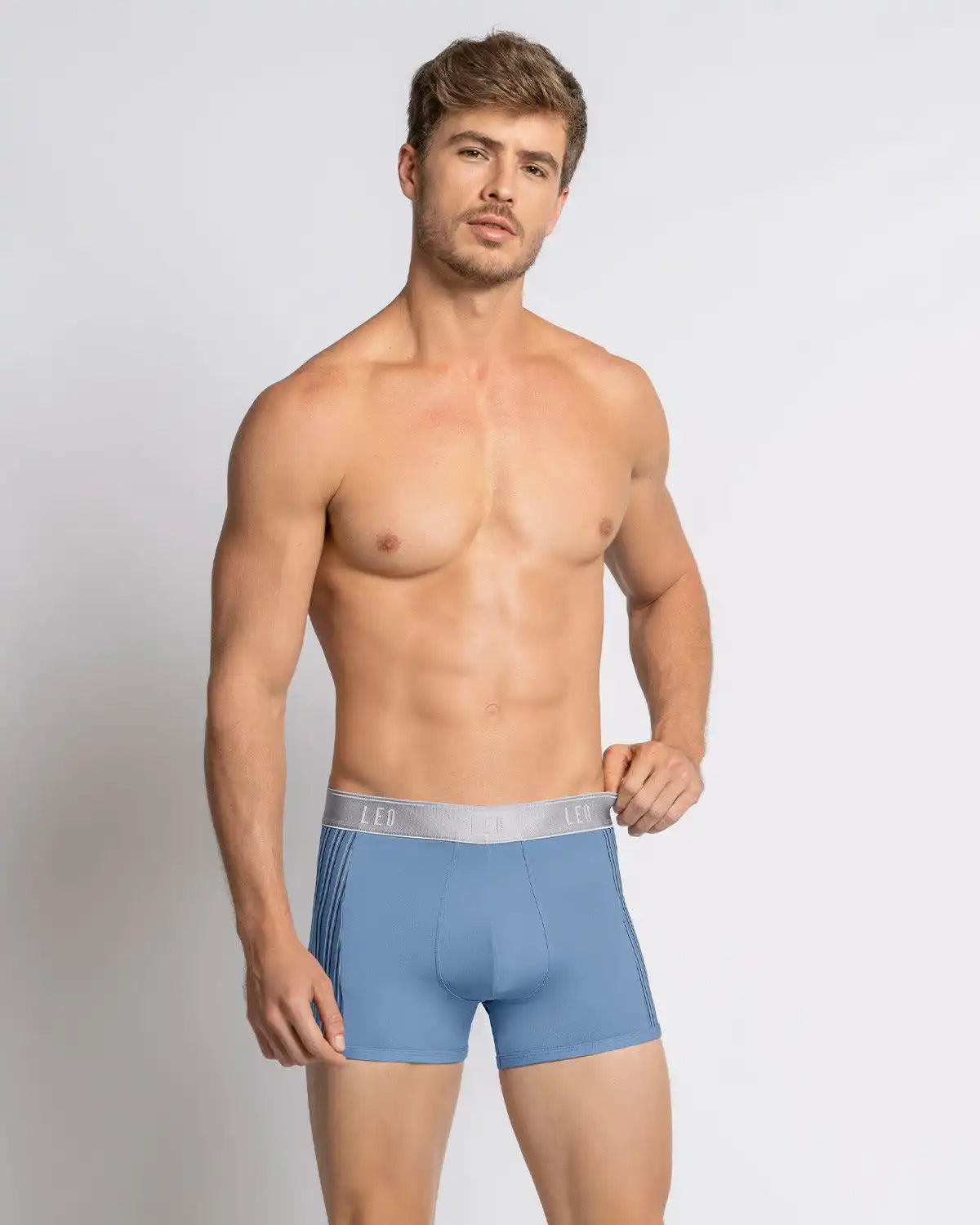 Perfect Fit Trunk with Contrast Details