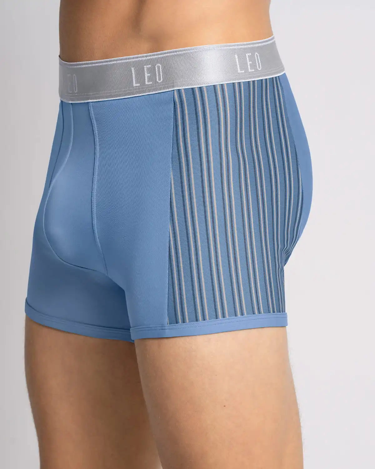 Perfect Fit Trunk with Contrast Details
