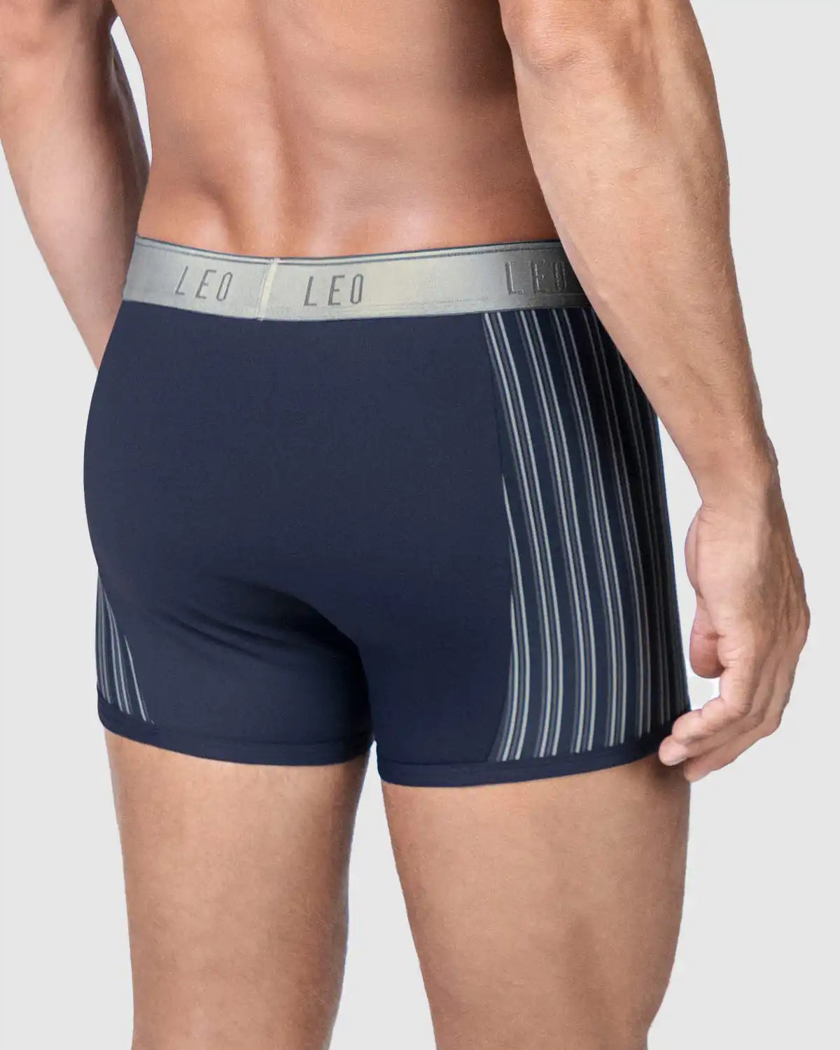 Perfect Fit Trunk with Contrast Details