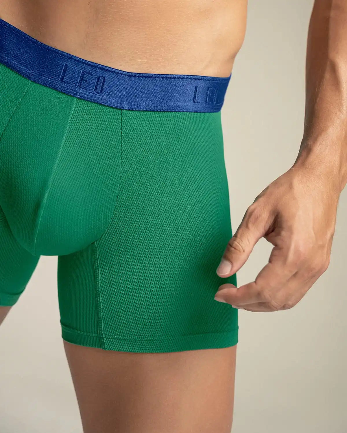 Ultra-Light Trunk with Ergonomic Pouch